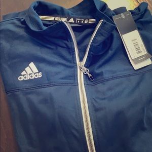 Young Men’s adidas sweater. Brand new with tags